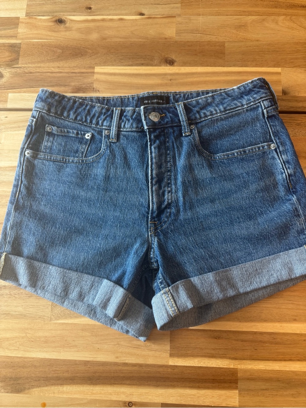 Classic Mid-Rise Rolled Hem Denim Shorts - Dark Blue
